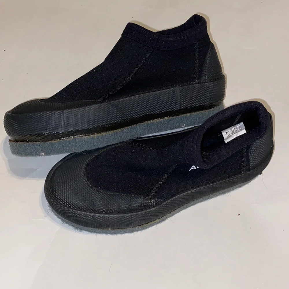 Aropec diving shoes